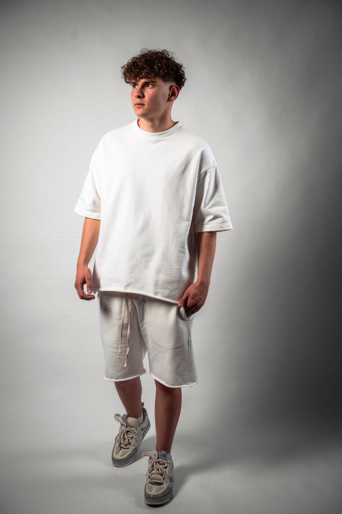 Tricou alb „Rolled”