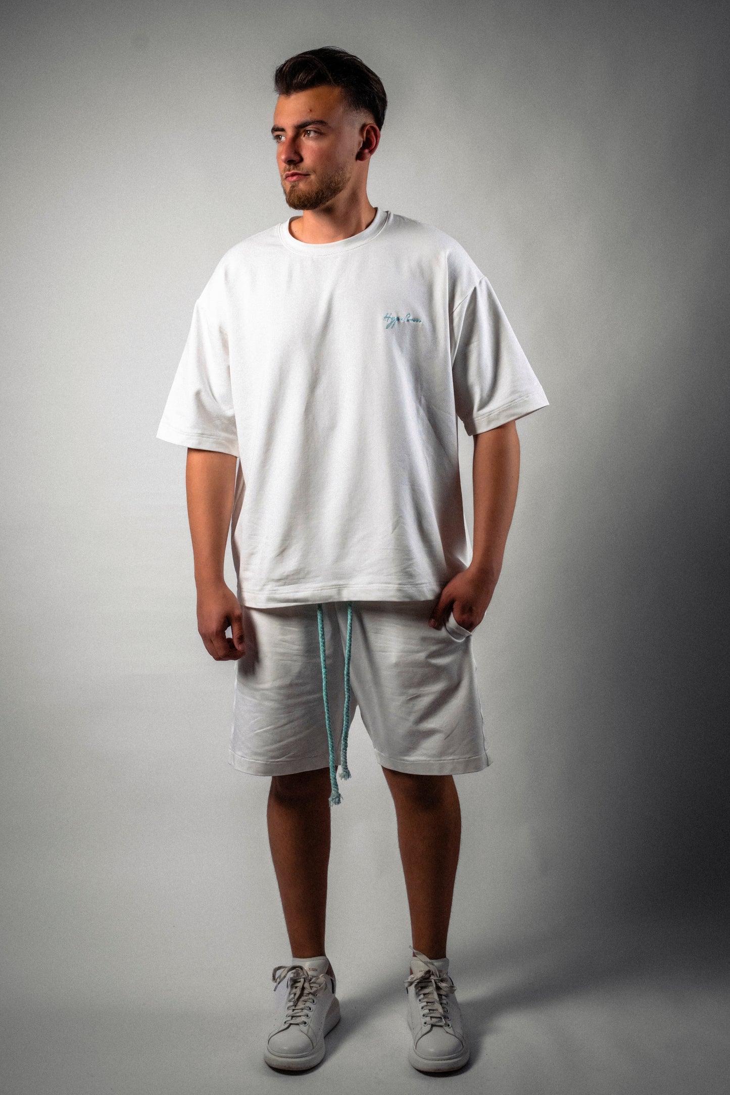 Pantaloni scurți albi „Summer Edition”