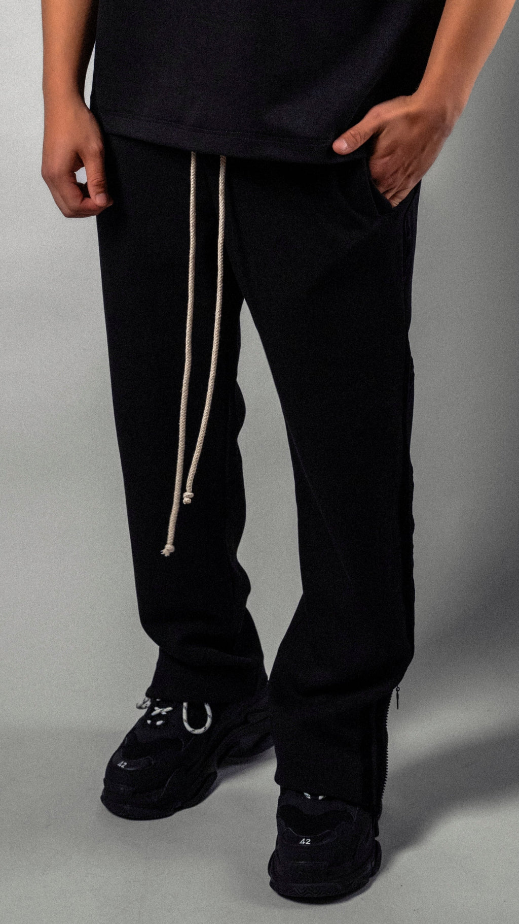 Pantaloni negri „Noir Velvet”